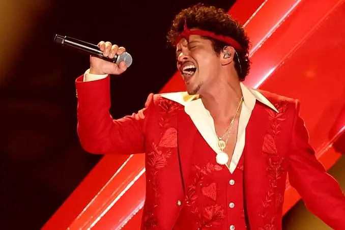Bruno Mars: Age, Net Worth, Songs, Tour, Height 