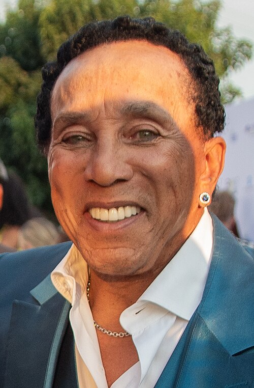 Smoke Robinson age, net worth, height, career and songs